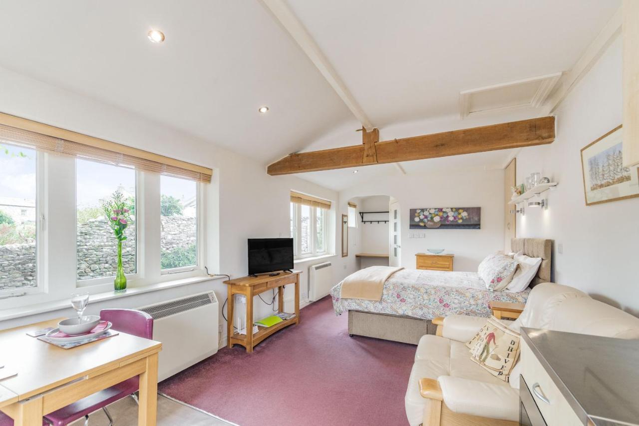 The Friendly Room Austwick Экстерьер фото